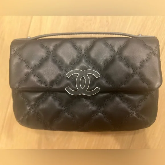Chanel black Hampton mini flap - Picture 10 of 11